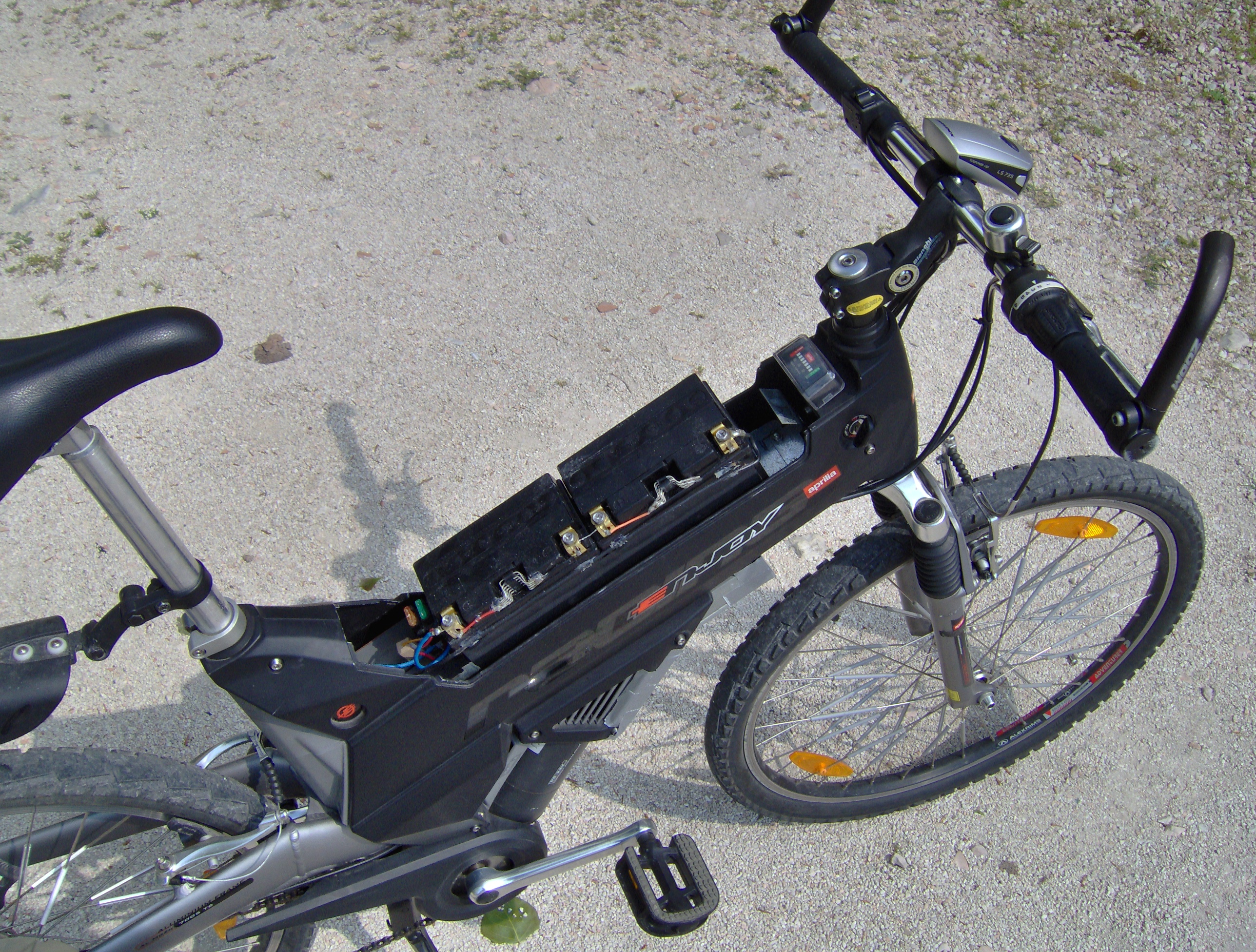 Forum Indipendente Biciclette Elettriche, Pieghevoli e Utility - Aprilia  Enjoy Vendo